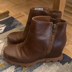 Sorel Women's Rich Brown Ankle Booties